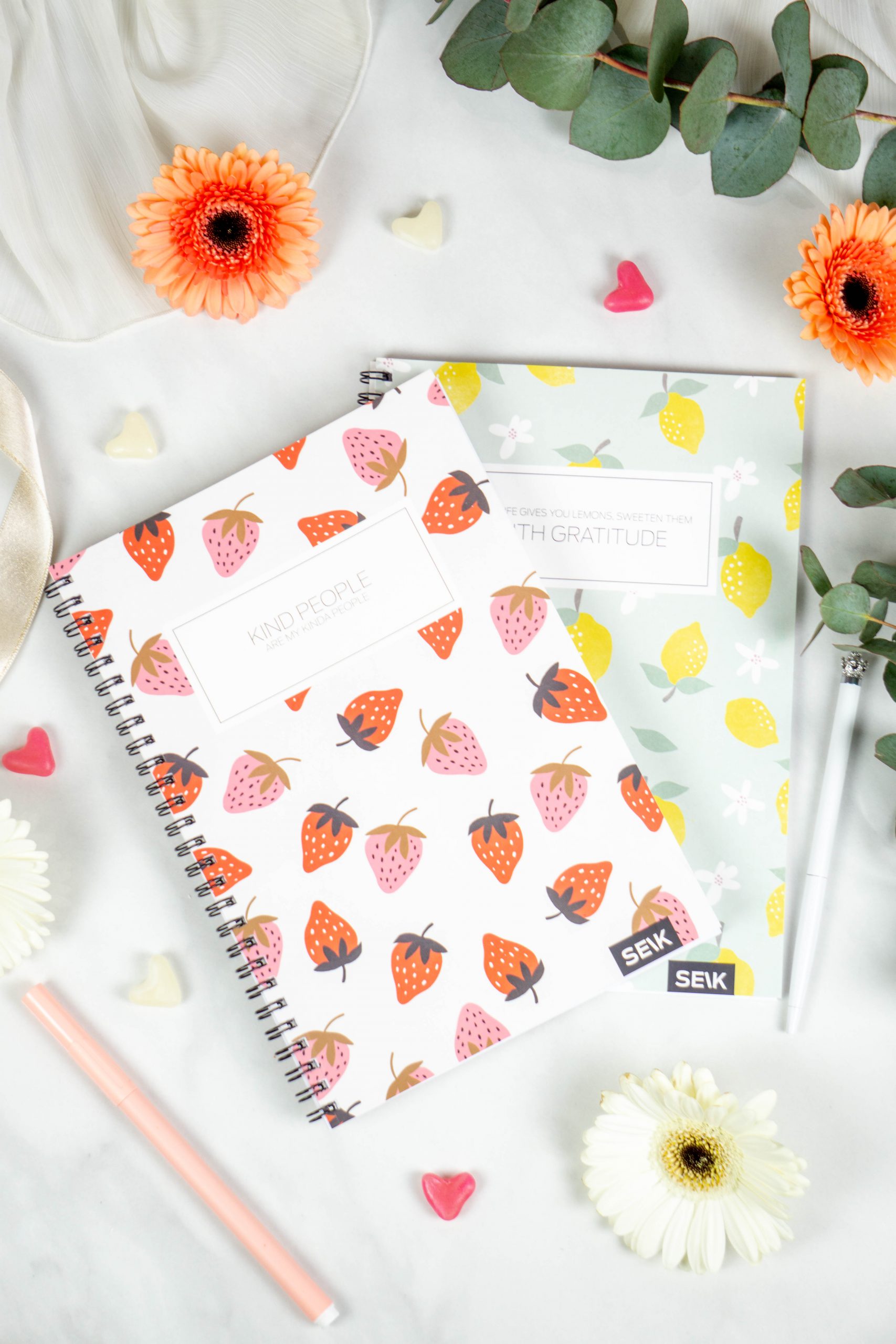 Bullet Journal / Dotted Notebook with spiral binding - Strawberries - Image 2