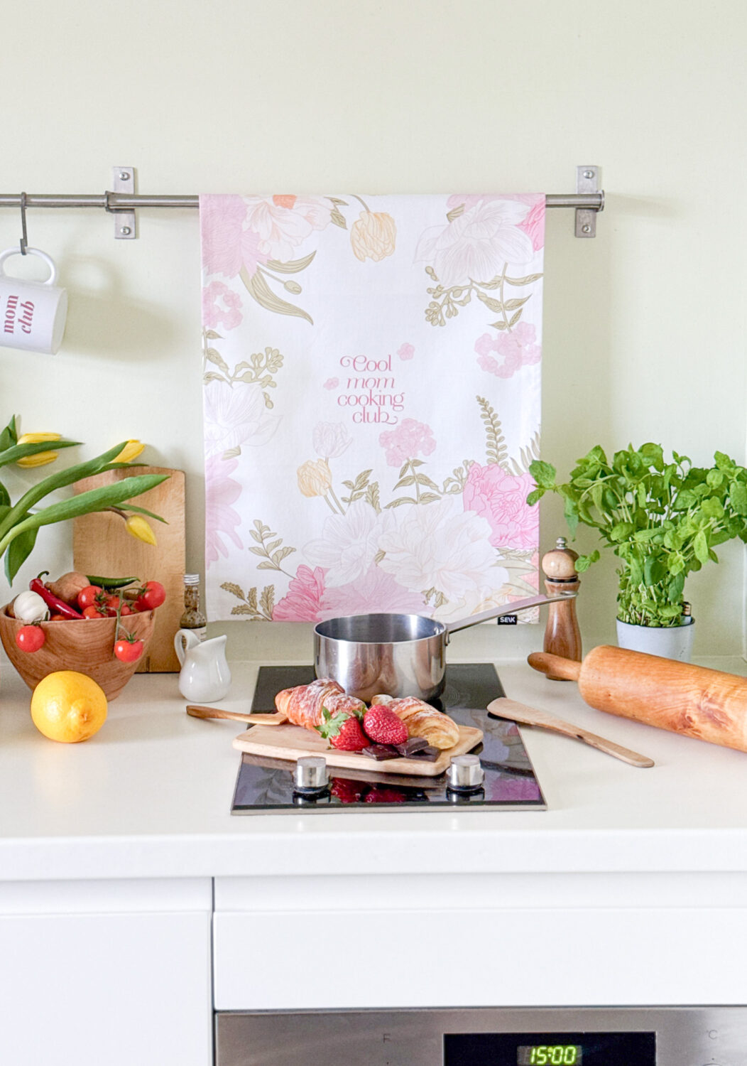 tea towel - cool mom cooking club - Image 5