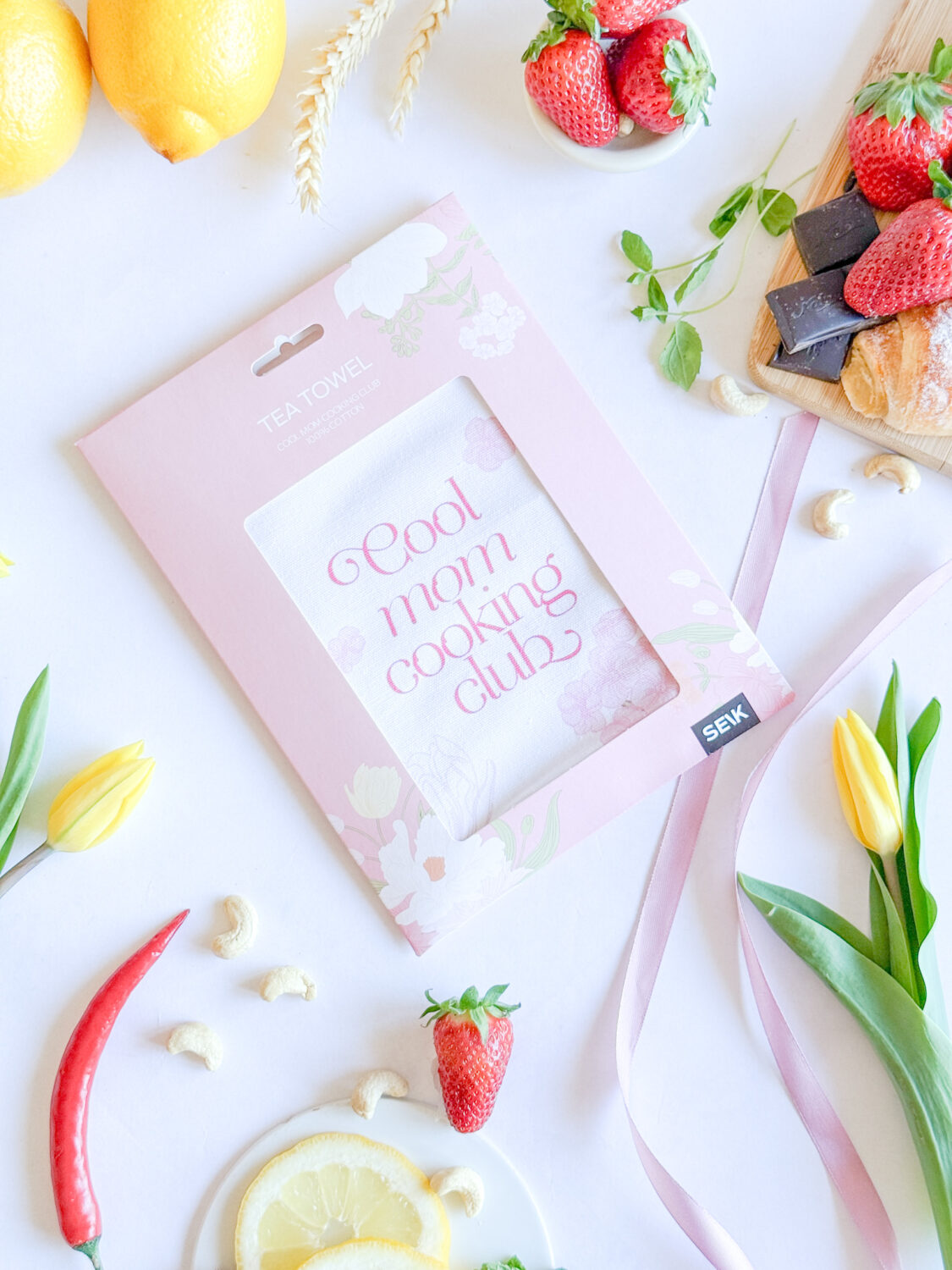 tea towel - cool mom cooking club - Image 10