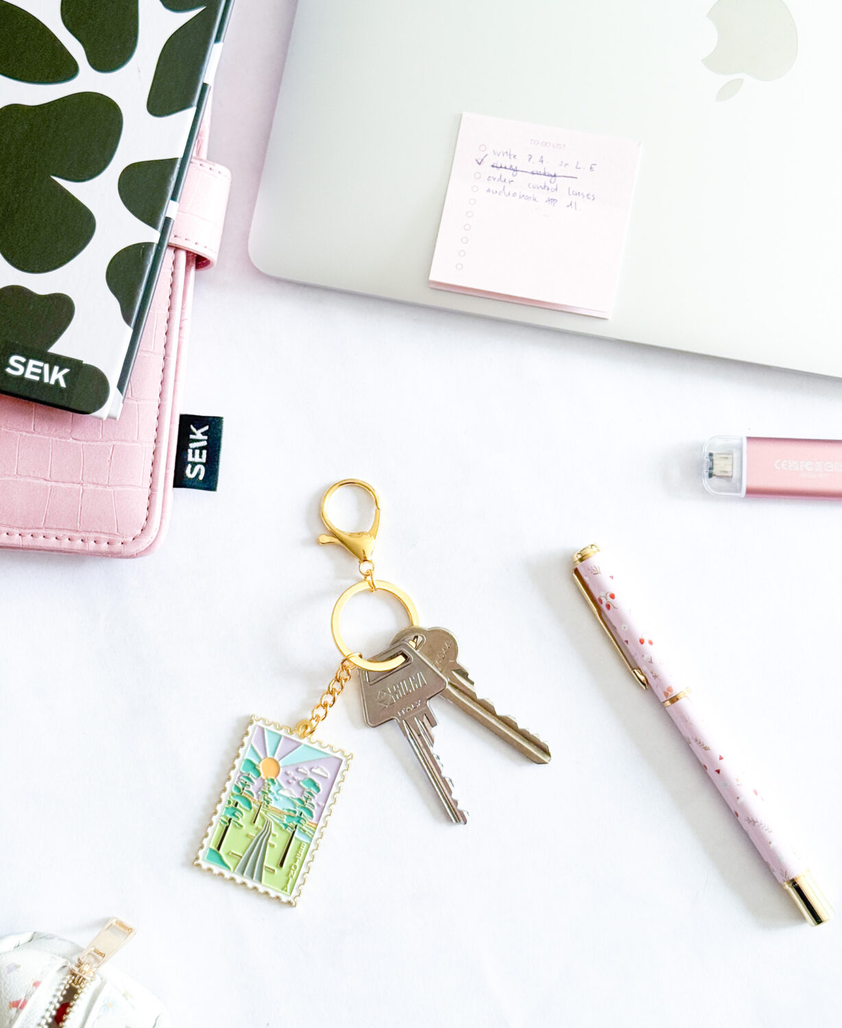 Soft enamel keychain - morning in Viru Bog - Image 4